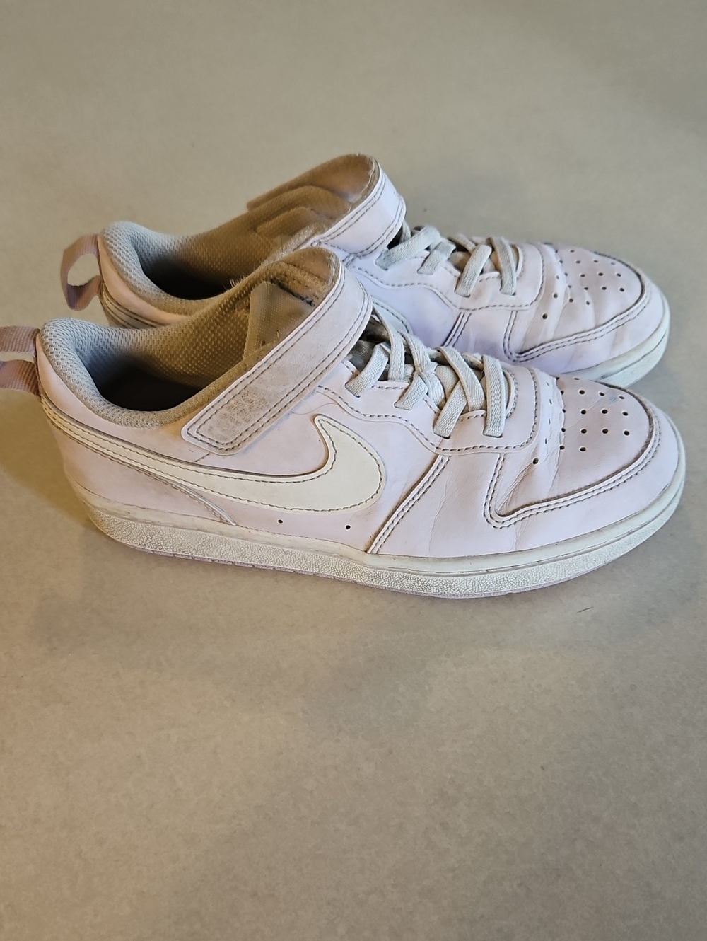 Nike Youth Light Purple Sneakers